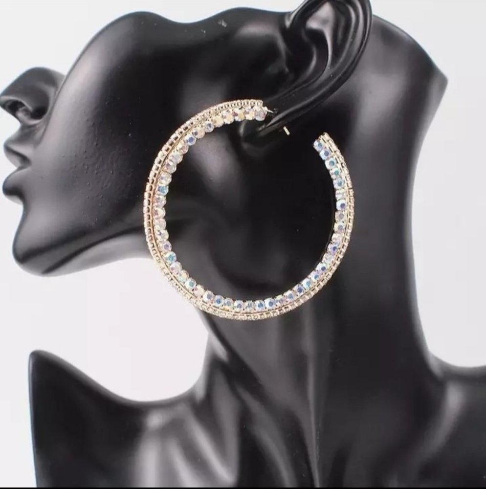 Statement Hoops